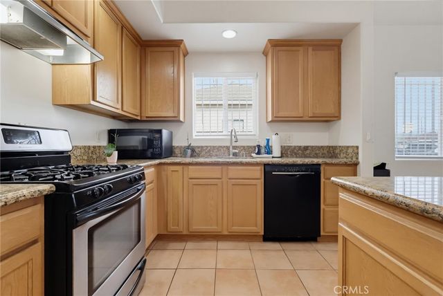 2542 E Madison Street, Carson, CA 90810