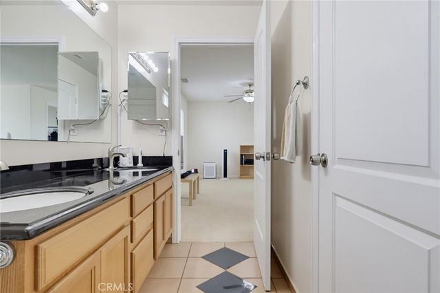 2542 E Madison Street, Carson, CA 90810