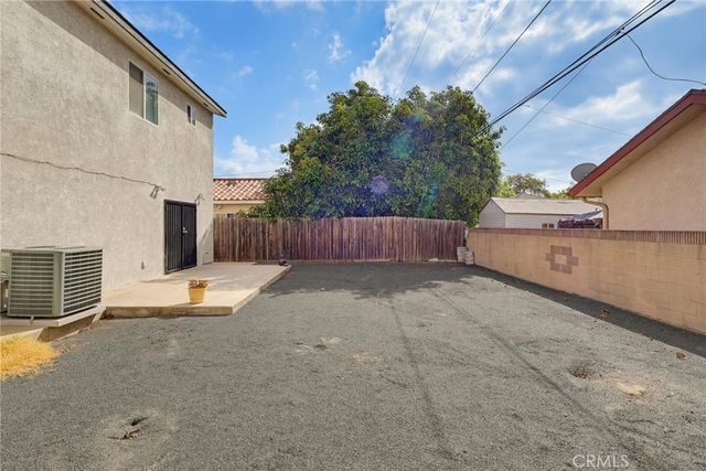 2542 E Madison Street, Carson, CA 90810