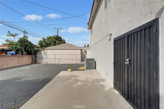2542 E Madison Street, Carson, CA 90810