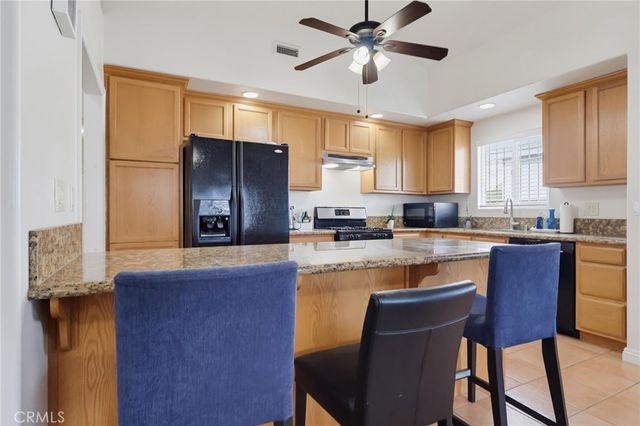 2542 E Madison Street, Carson, CA 90810