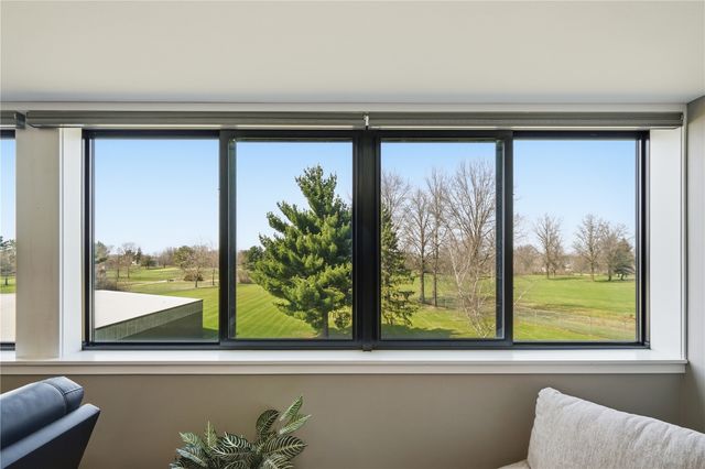 820 Club House Drive 3F, North Liberty, IA 52317