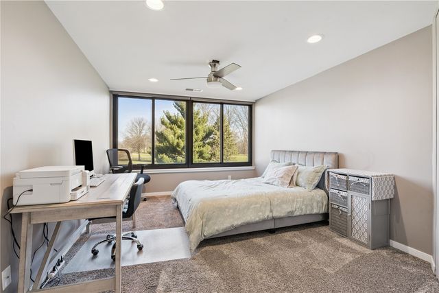 820 Club House Drive 3F, North Liberty, IA 52317