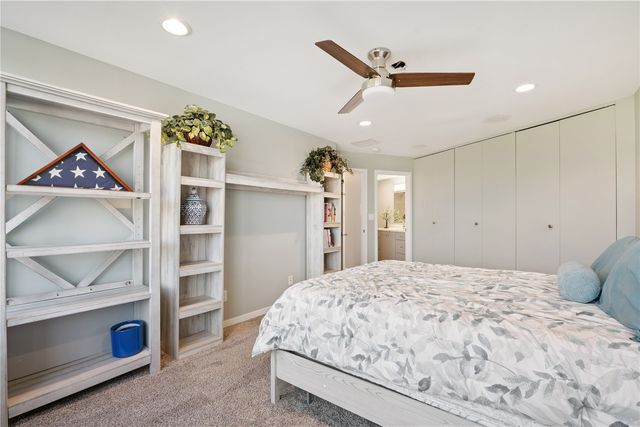 820 Club House Drive 3F, North Liberty, IA 52317