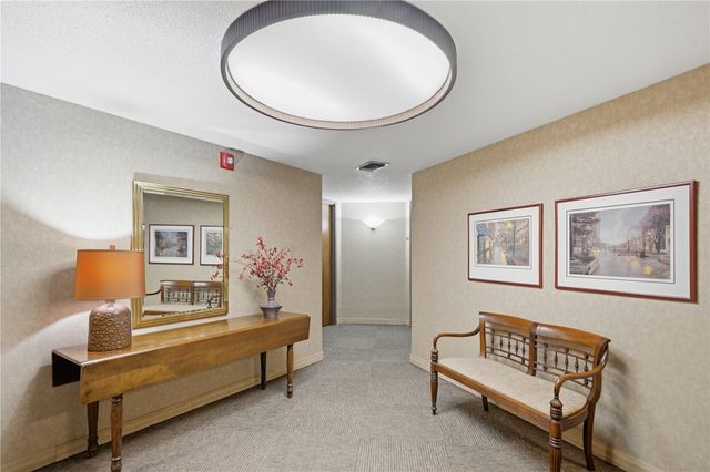 820 Club House Drive 3F, North Liberty, IA 52317