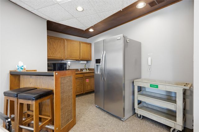 820 Club House Drive 3F, North Liberty, IA 52317