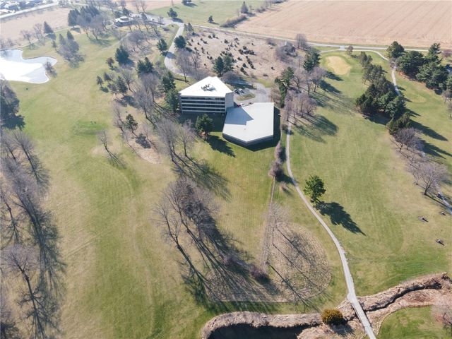 820 Club House Road 3F, North Liberty, IA 52317