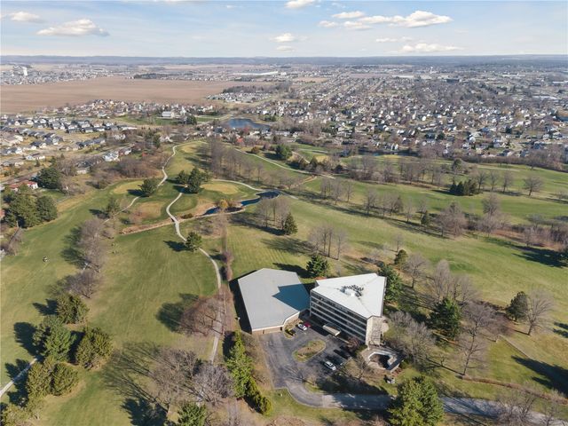 820 Club House Road 3F, North Liberty, IA 52317