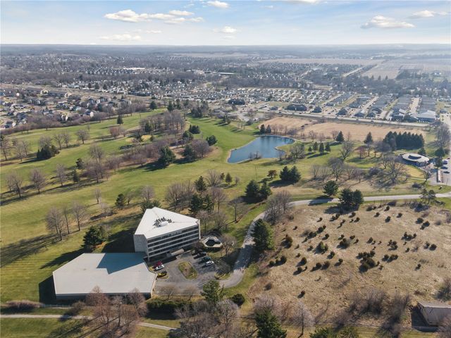 820 Club House Road 3F, North Liberty, IA 52317