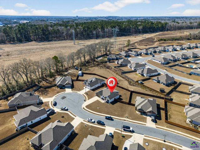 209 Huxley Terrace, Bonaire, GA 31005