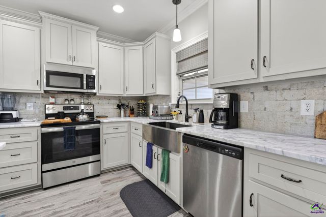 209 Huxley Terrace, Bonaire, GA 31005