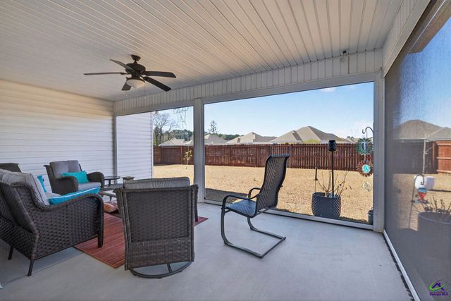 209 Huxley Terrace, Bonaire, GA 31005