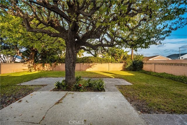 17588 Santa Paula, Fountain Valley, CA 92708