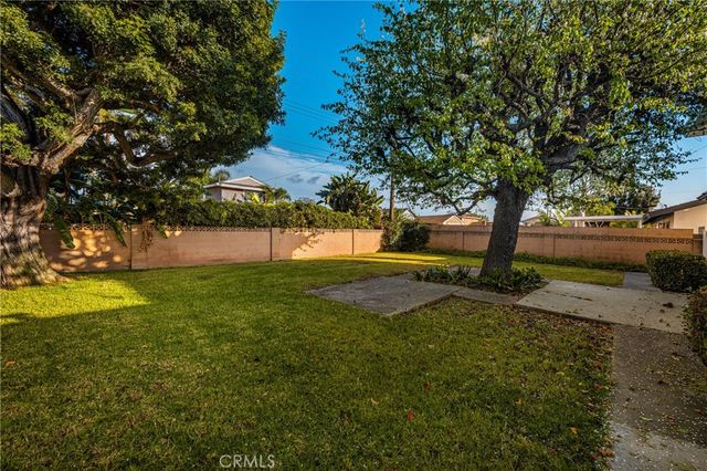17588 Santa Paula, Fountain Valley, CA 92708