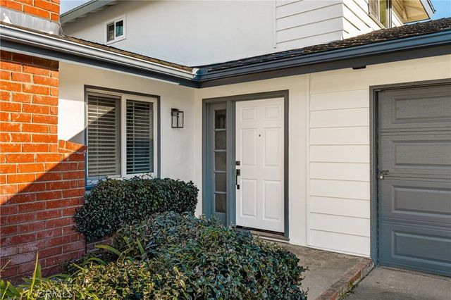 17588 Santa Paula, Fountain Valley, CA 92708