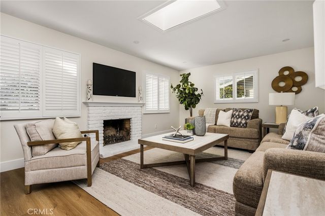 17588 Santa Paula, Fountain Valley, CA 92708