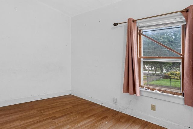 3760 N 25th STREET, Milwaukee, WI 53206