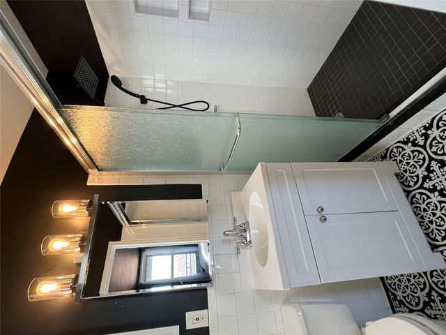 3311 Giles 5E, Bronx, NY 10463