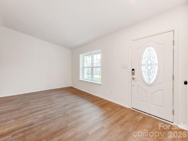 7829 Cloughy Circle, Charlotte, NC 28212