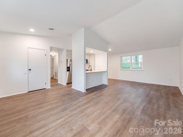 7829 Cloughy Circle, Charlotte, NC 28212