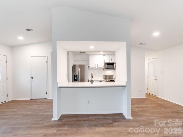 7829 Cloughy Circle, Charlotte, NC 28212