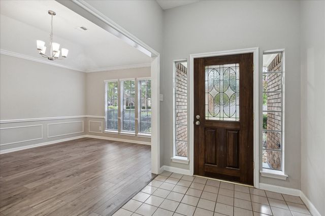 15974 Knolls Lodge Drive, Houston, TX 77095