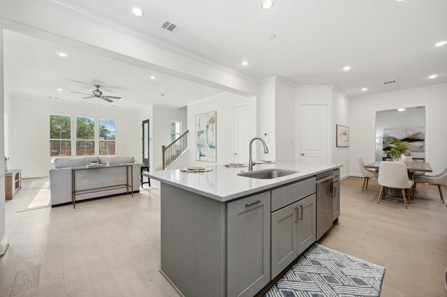 1307 Beachton Street, Houston, TX 77007