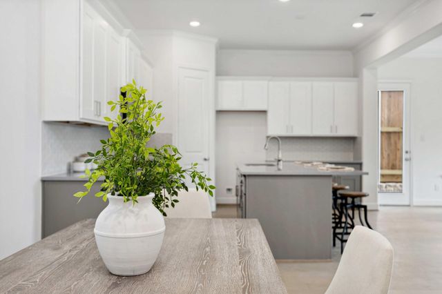 1307 Beachton Street, Houston, TX 77007