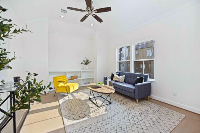 1307 Beachton Street, Houston, TX 77007