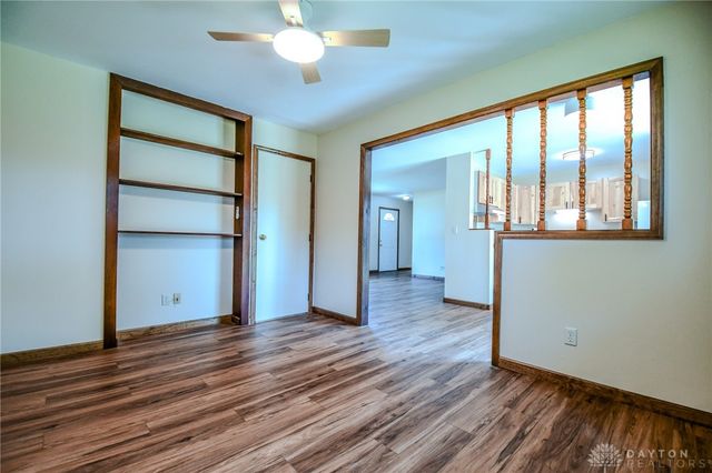 2758 Wyoming Drive, Xenia, OH 45385