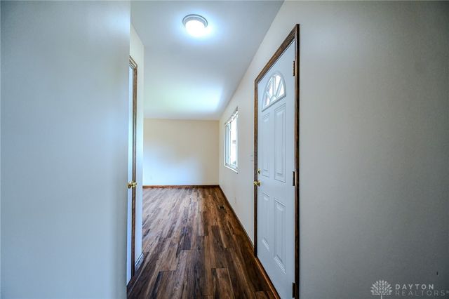 2758 Wyoming Drive, Xenia, OH 45385