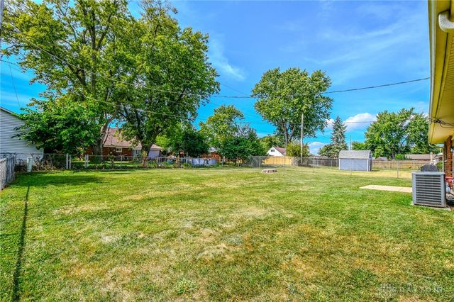 2758 Wyoming Drive, Xenia, OH 45385