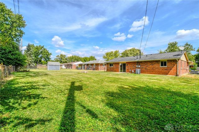 2758 Wyoming Drive, Xenia, OH 45385