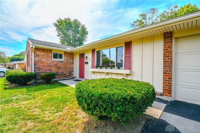 2758 Wyoming Drive, Xenia, OH 45385