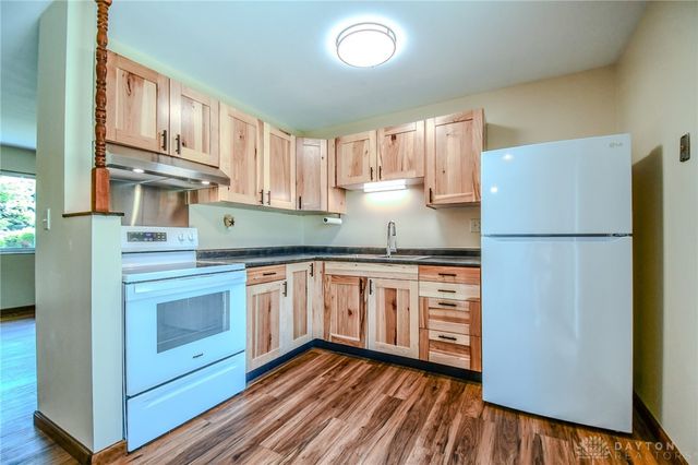 2758 Wyoming Drive, Xenia, OH 45385