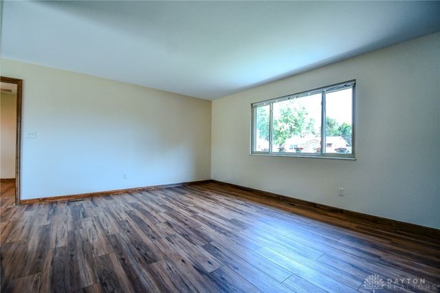 2758 Wyoming Drive, Xenia, OH 45385