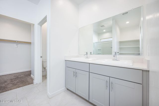 12490 W Gini Lane, Marana, AZ 85653