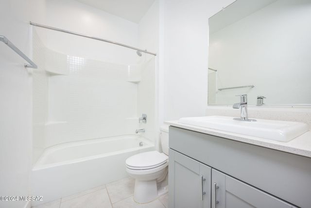 12490 W Gini Lane, Marana, AZ 85653