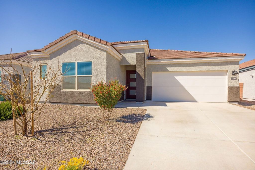 12490 W Gini Lane, Marana, AZ 85653