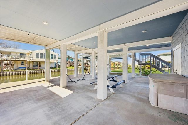 126 Driftwood Road, Freeport, TX 77541