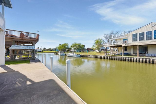 126 Driftwood Road, Freeport, TX 77541