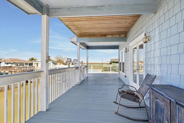 126 Driftwood Road, Freeport, TX 77541