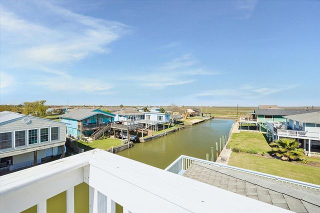 126 Driftwood Road, Freeport, TX 77541