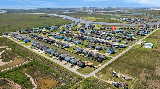 126 Driftwood Road, Freeport, TX 77541