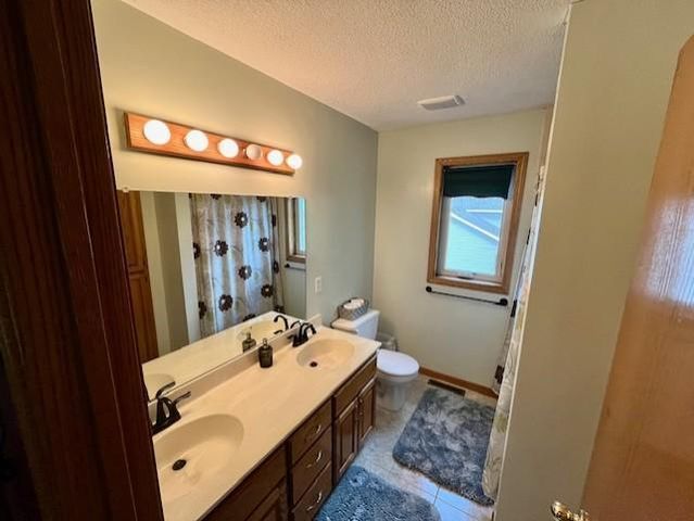 13374 Zachman Drive, Rogers, MN 55374