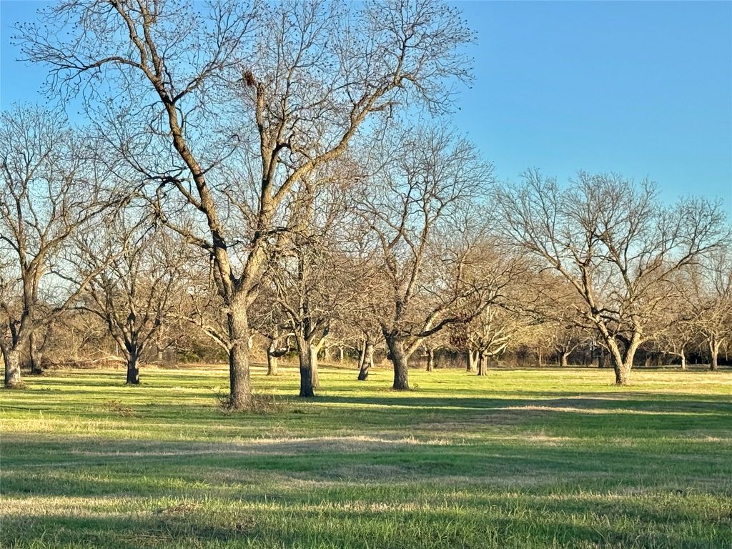 738 Cole Street, Gainesville, TX 76240