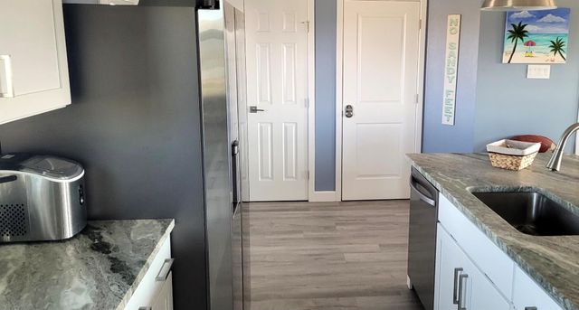 18307 Warrior Road, Galveston, TX 77554