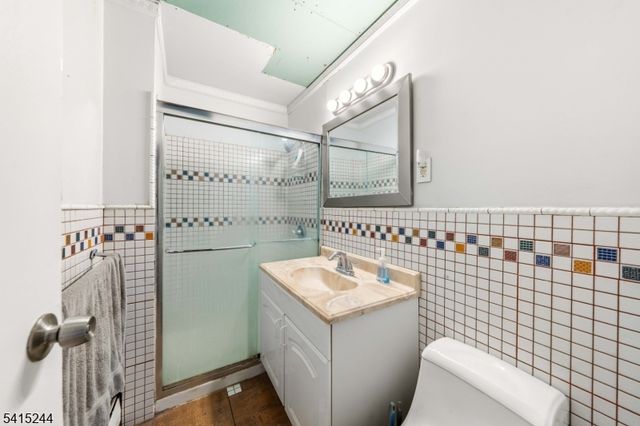 747 N Broad St. 203, Elizabeth City, NJ 07208