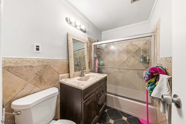 747 N Broad St. 203, Elizabeth City, NJ 07208