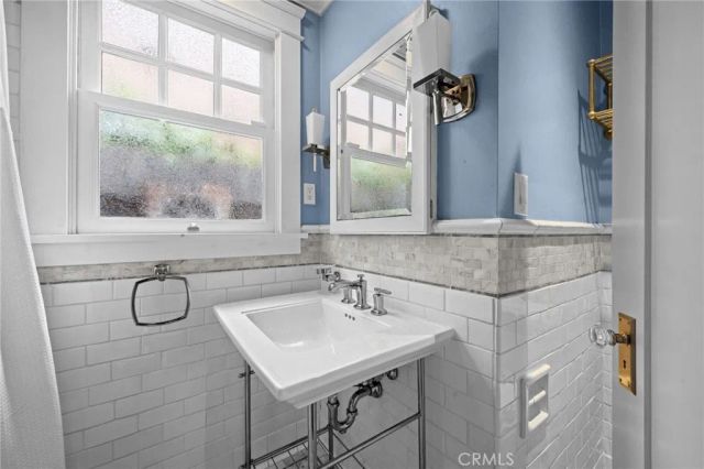 178 Corona Avenue, Long Beach, CA 90803